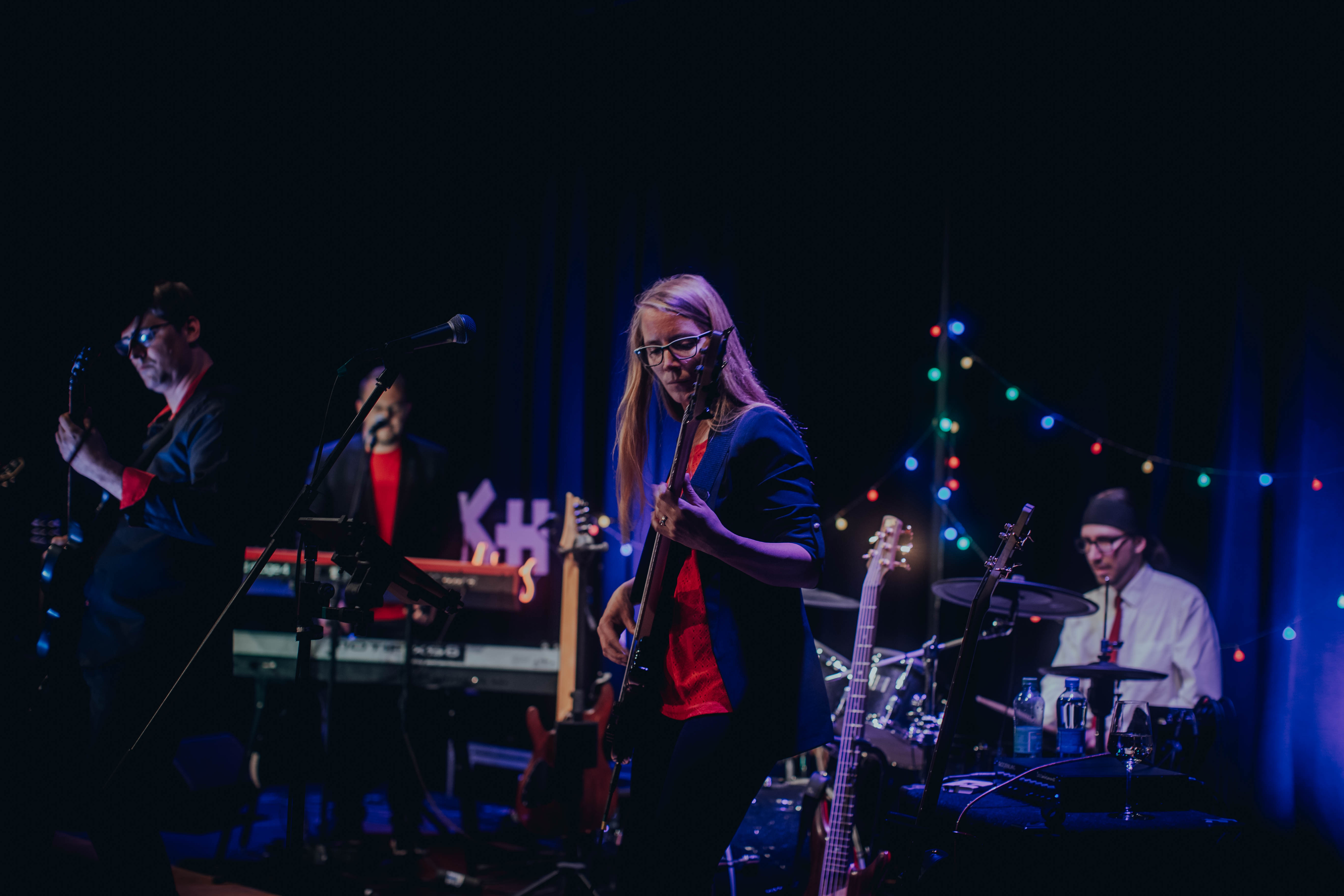 Checkin' Vibes Live auf der Bühne